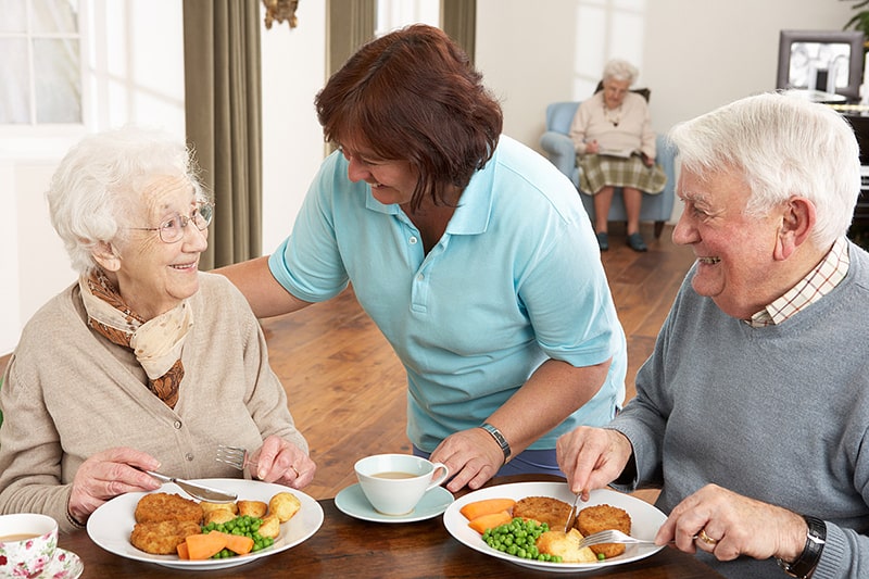 Как улучшить аппетит у пожилого человека